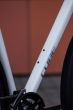 Cube Kathmandu Pro metallicwhite´n´chrome (2027)